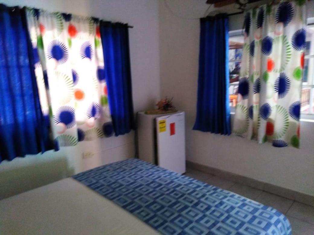 Los Girasoles De Martica San Andrés